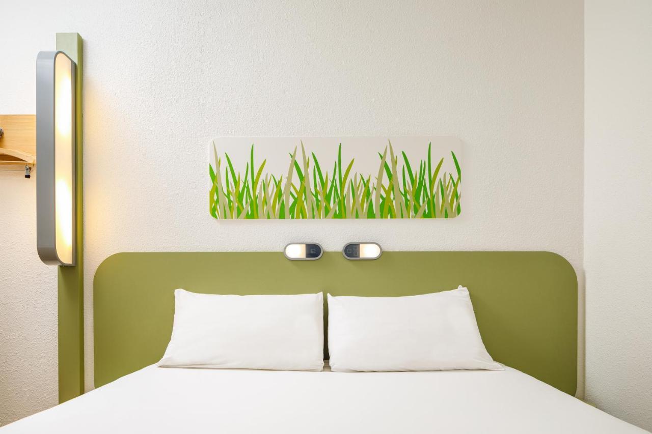 Ibis Budget Issy Les Moulineaux Paris Ouest Issy-les-Moulineaux Exterior foto