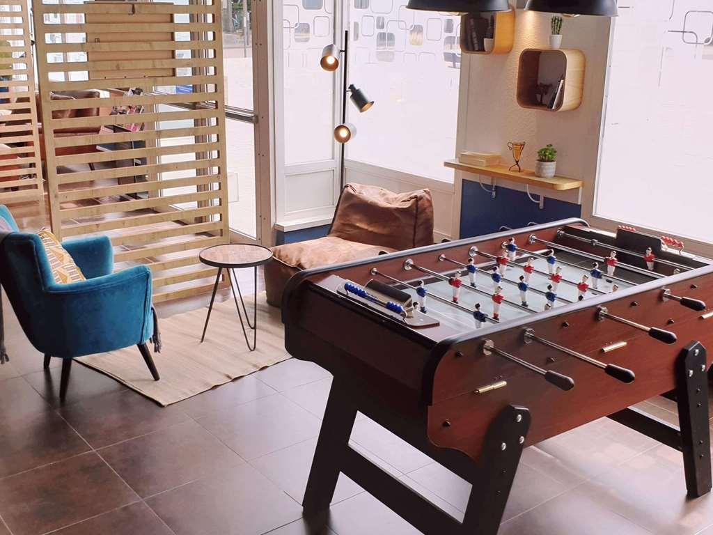 Ibis Budget Issy Les Moulineaux Paris Ouest Issy-les-Moulineaux Exterior foto