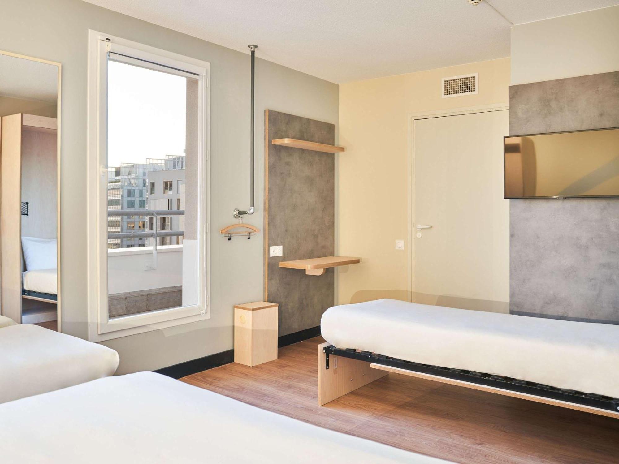 Ibis Budget Issy Les Moulineaux Paris Ouest Issy-les-Moulineaux Exterior foto