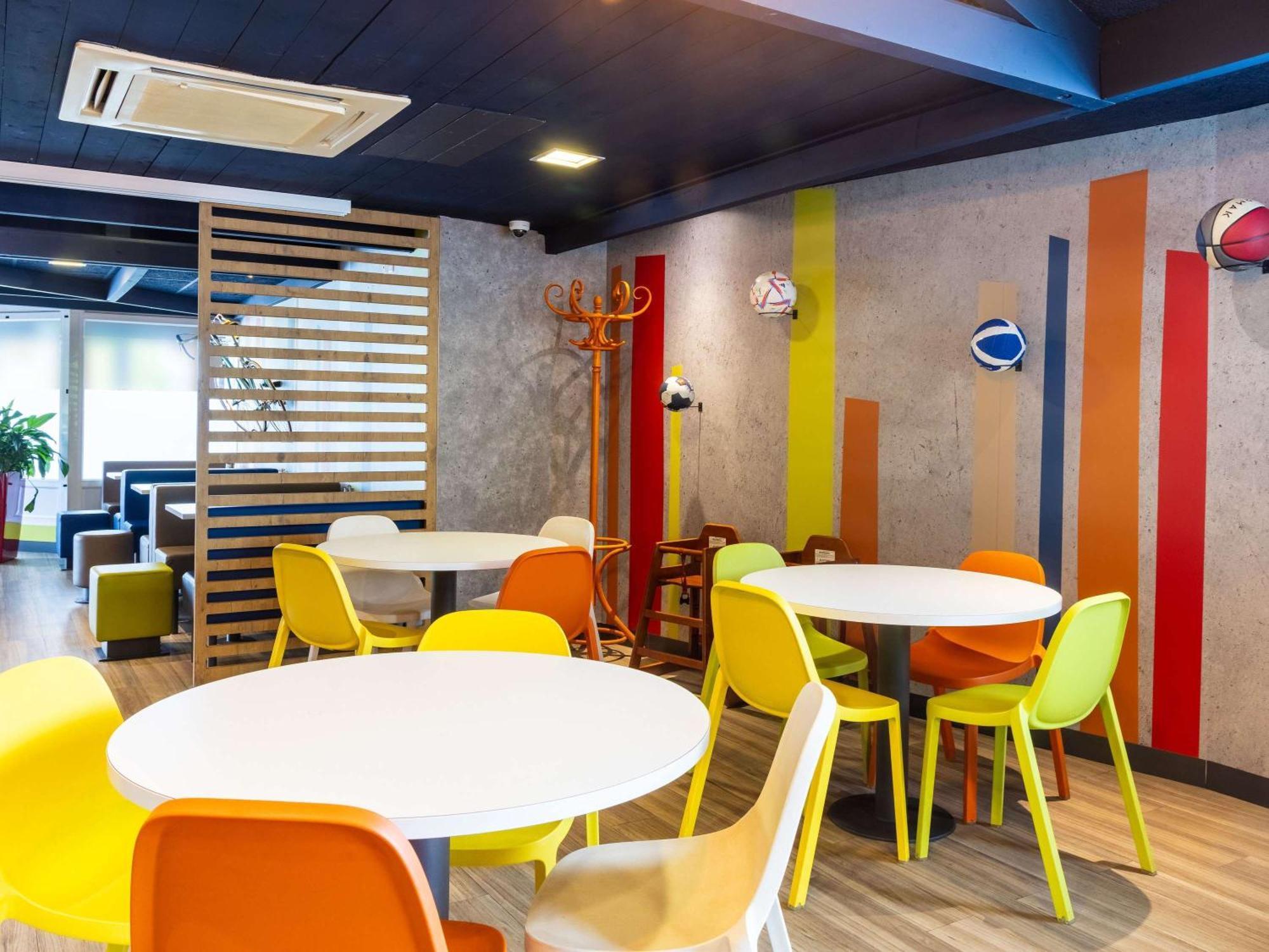 Ibis Budget Issy Les Moulineaux Paris Ouest Issy-les-Moulineaux Exterior foto