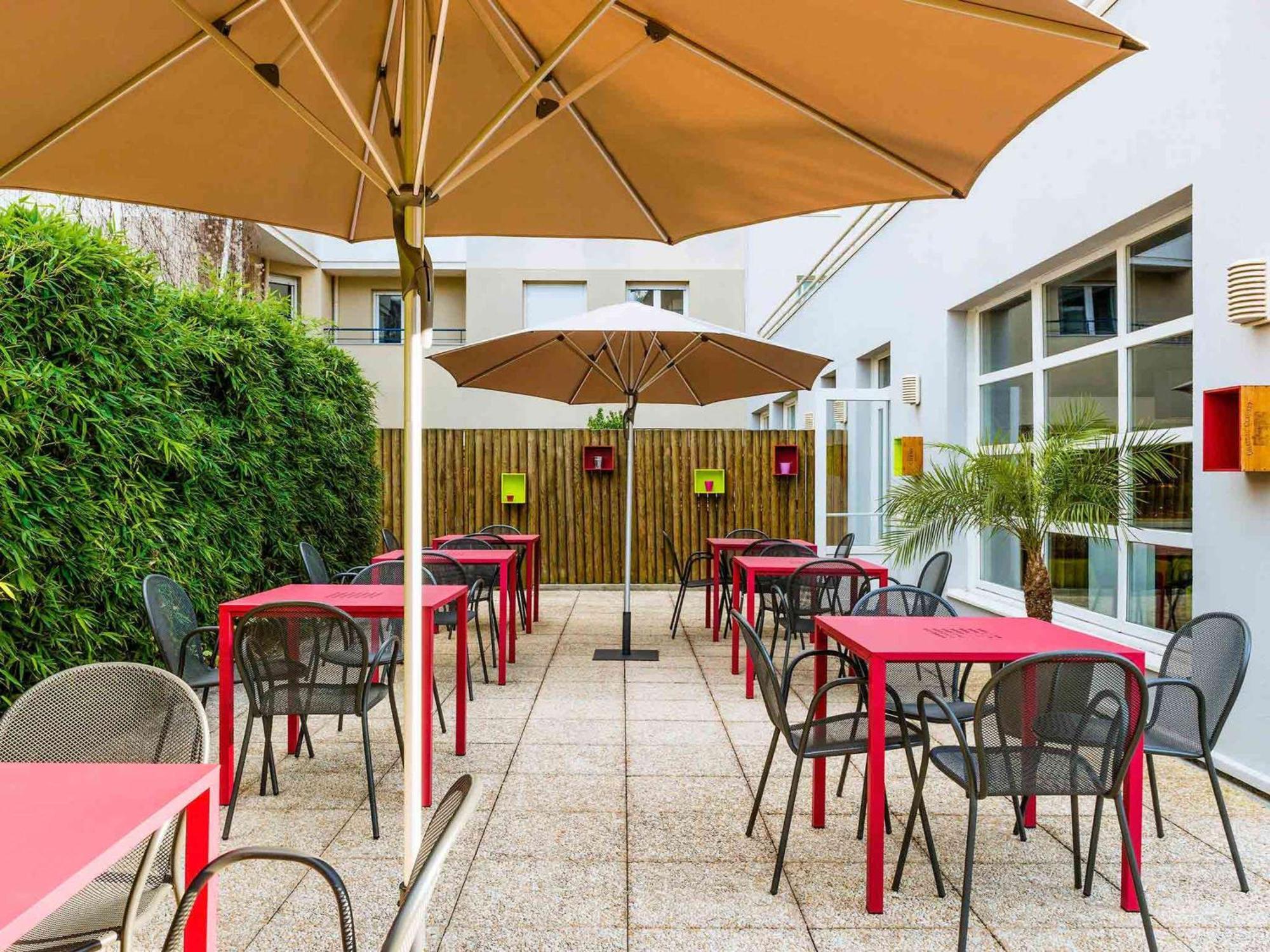 Ibis Budget Issy Les Moulineaux Paris Ouest Issy-les-Moulineaux Exterior foto